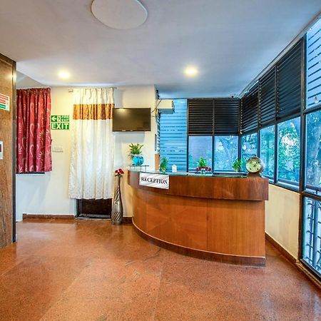 Hotel Royal Classio, Бангалор Экстерьер фото